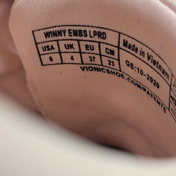 Vionic Winny Sneakers - Picture 10 of 10